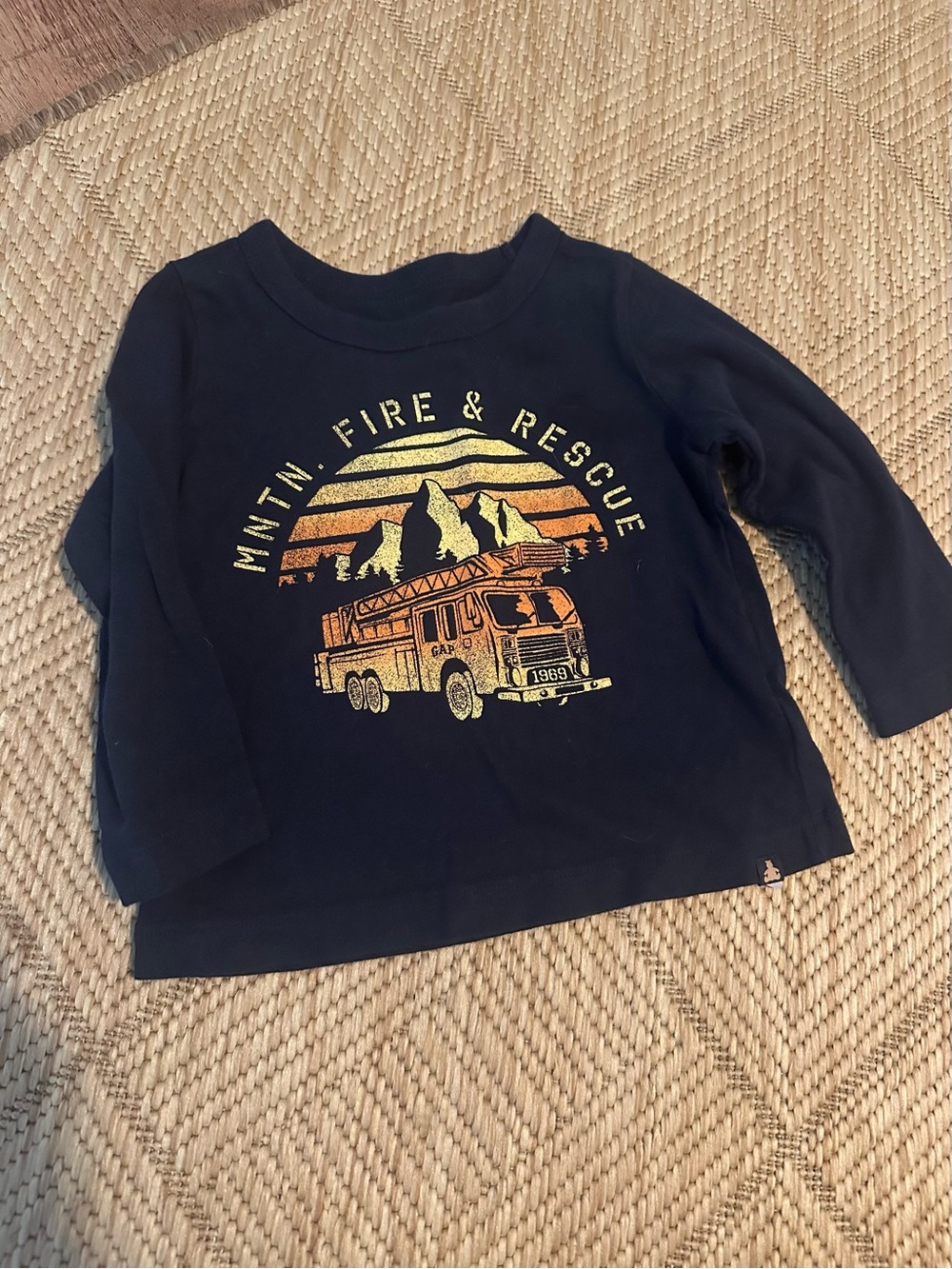 Baby GAP Navy Long-Sleeve Fire & Rescue Graphic Long Sleeve Tee